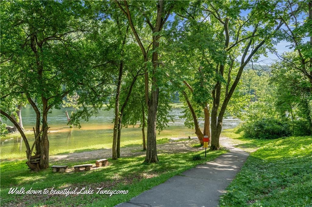 343 Wimbledon Drive — photo 35