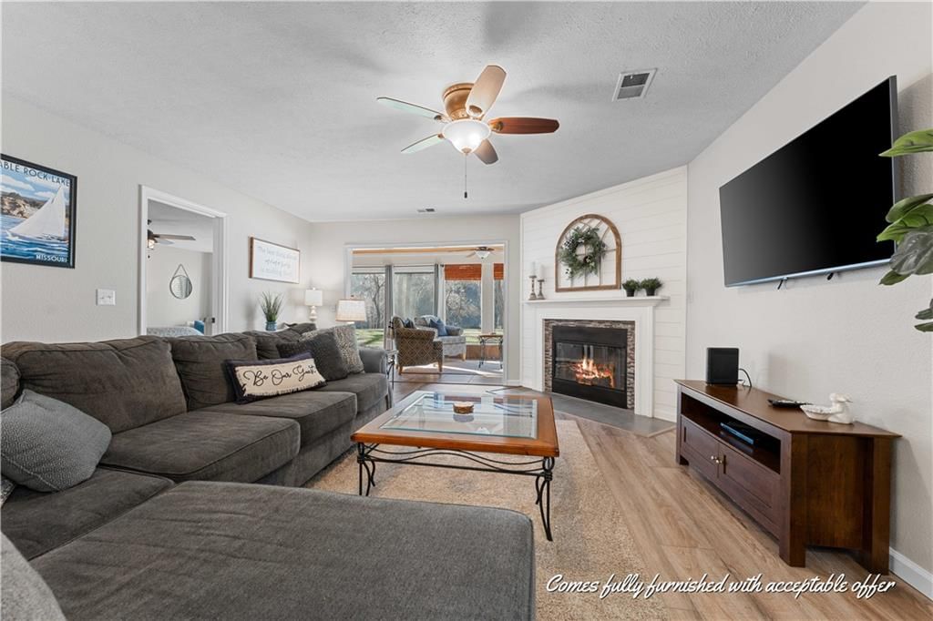 343 Wimbledon Drive — photo 8