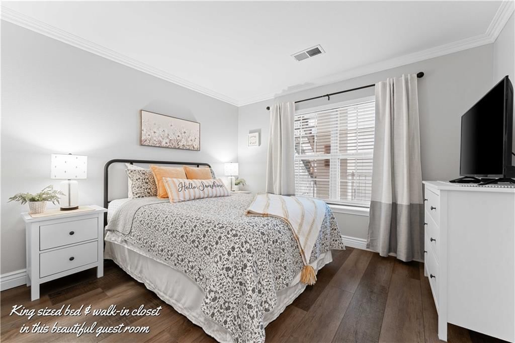 160 The Bluffs Drive — photo 13