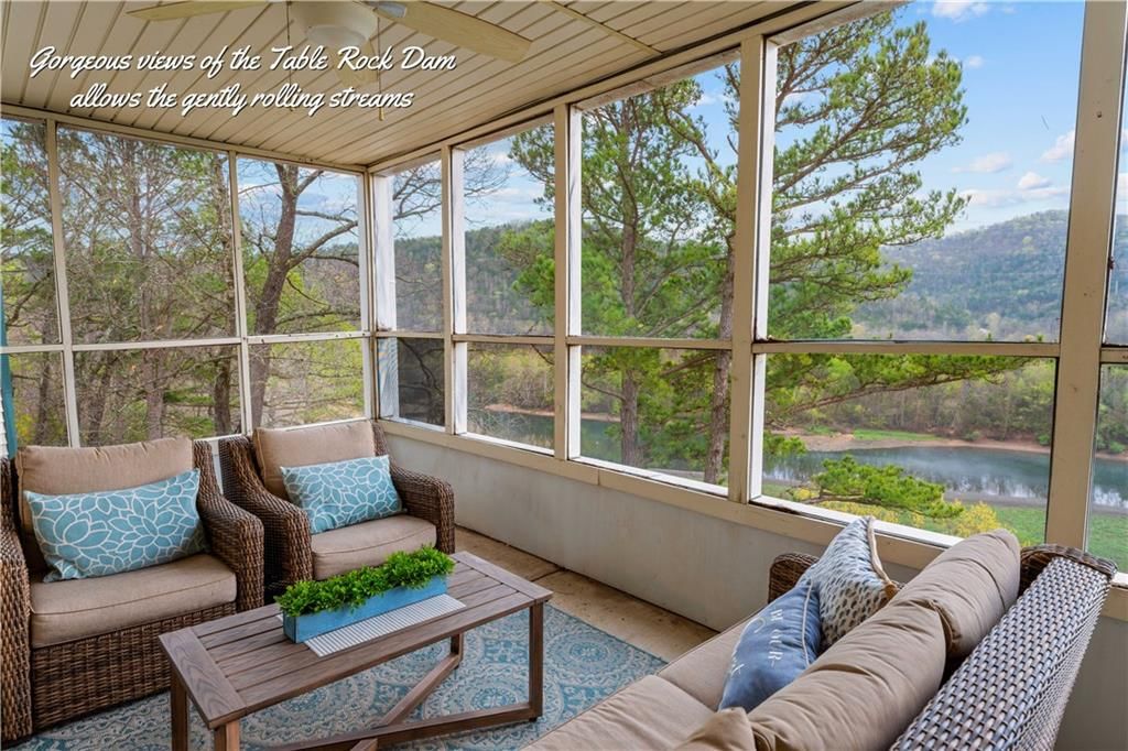 160 The Bluffs Drive — photo 18