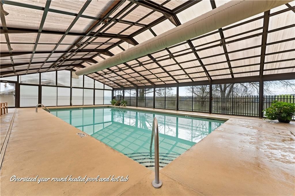 160 The Bluffs Drive — photo 32