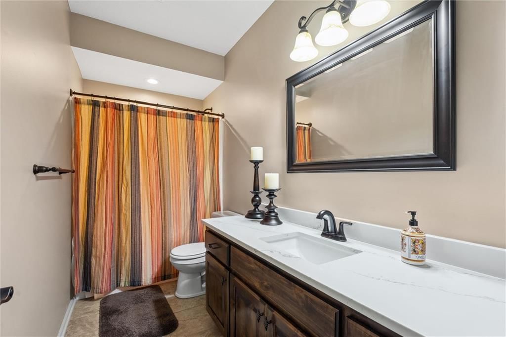 17200 Abby Lane — photo 32