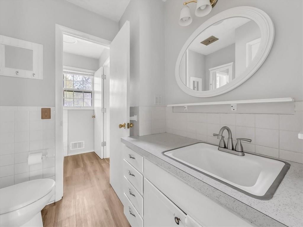 3400 S Emery Avenue — photo 14