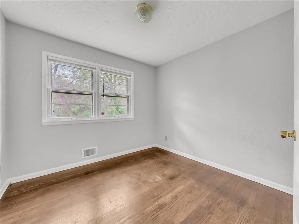 3400 S Emery Avenue — photo 21