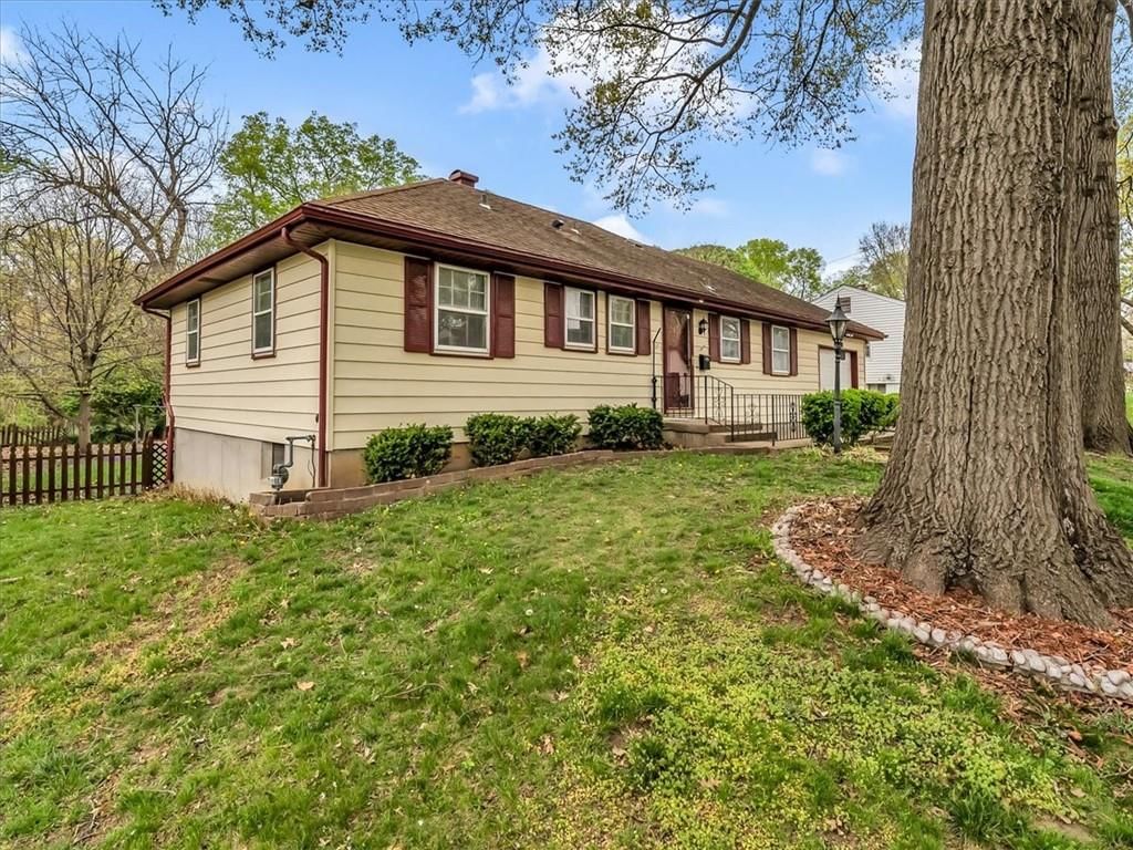 3400 S Emery Avenue — photo 4