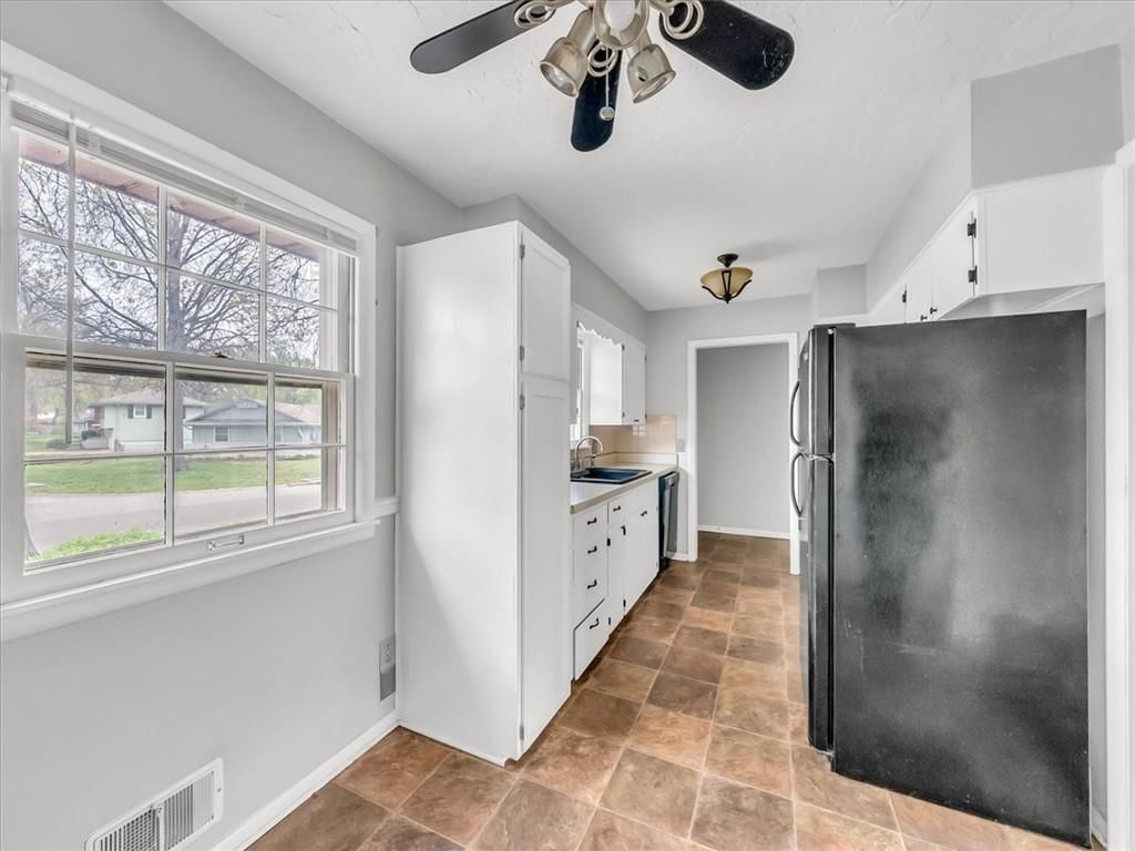 3400 S Emery Avenue — photo 10