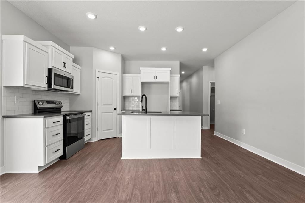 45 E 6th Street — photo 31