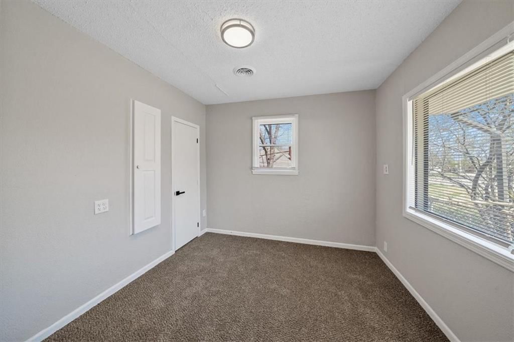 10032 E Westport Road — photo 9