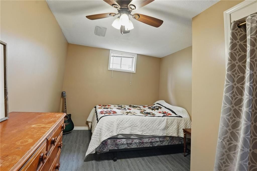 10631 N Wallace Avenue — photo 33