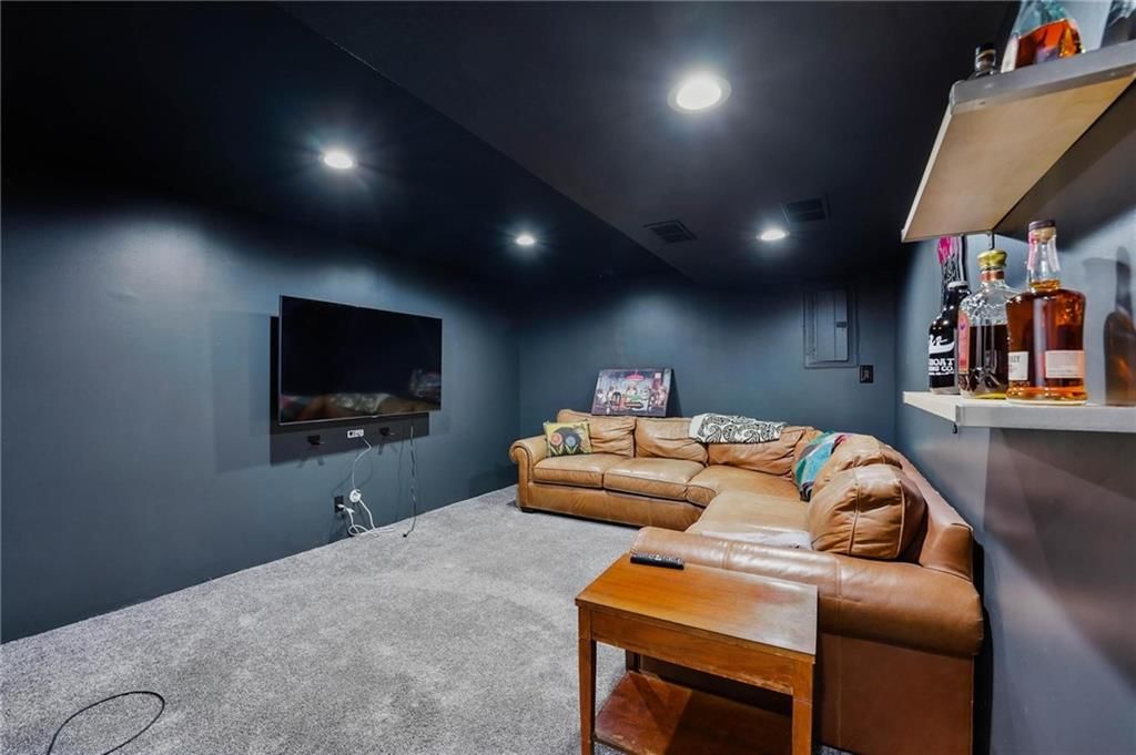 10631 N Wallace Avenue — photo 35