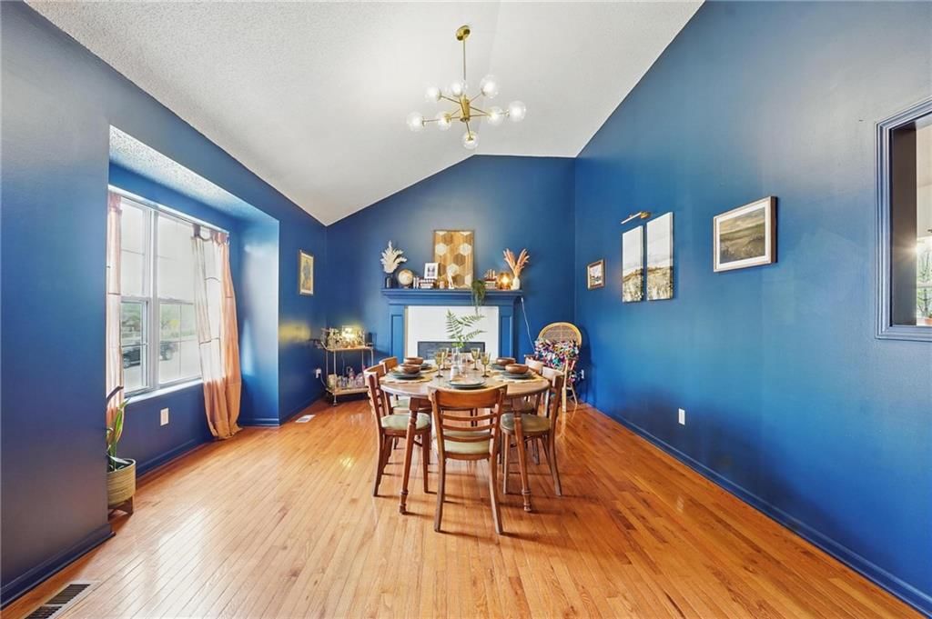 10631 N Wallace Avenue — photo 9