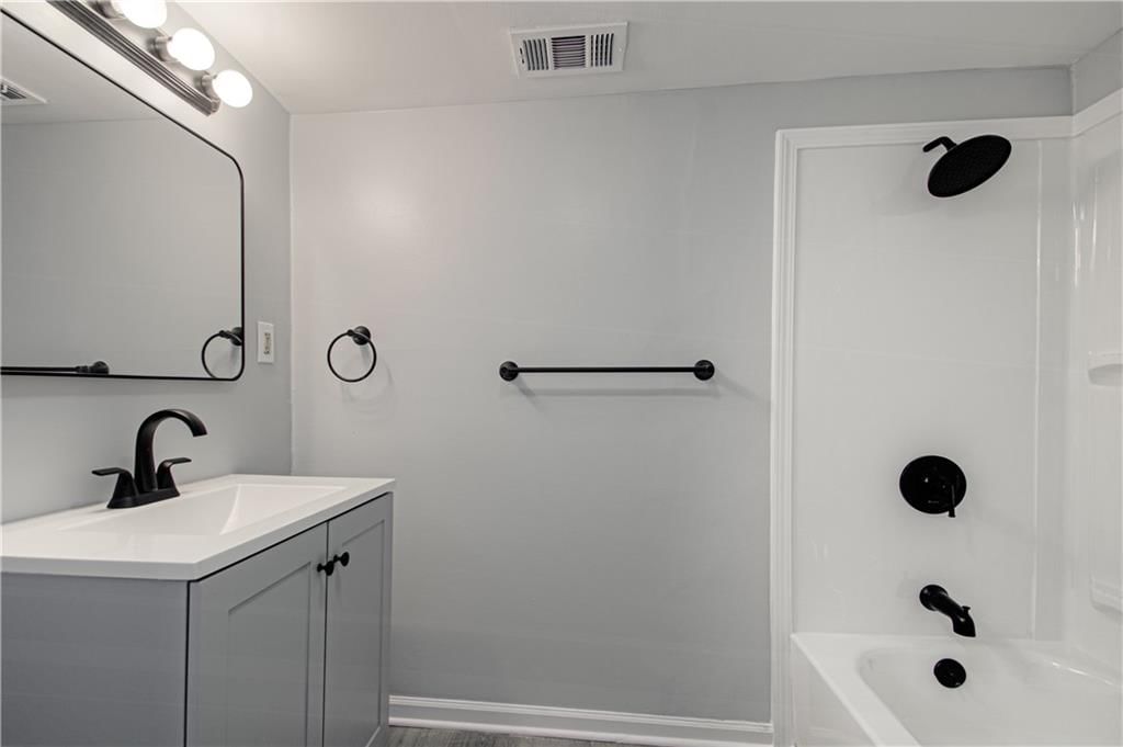 531 W Loula Street — photo 17