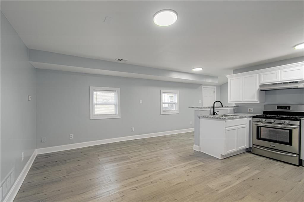 531 W Loula Street — photo 9
