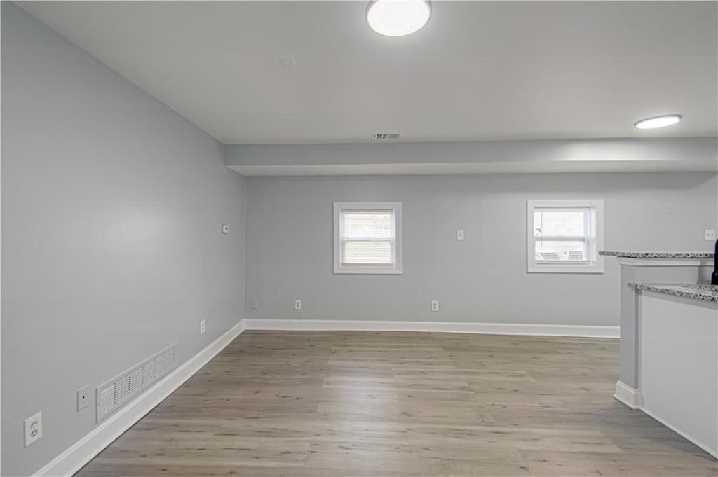 531 W Loula Street — photo 10
