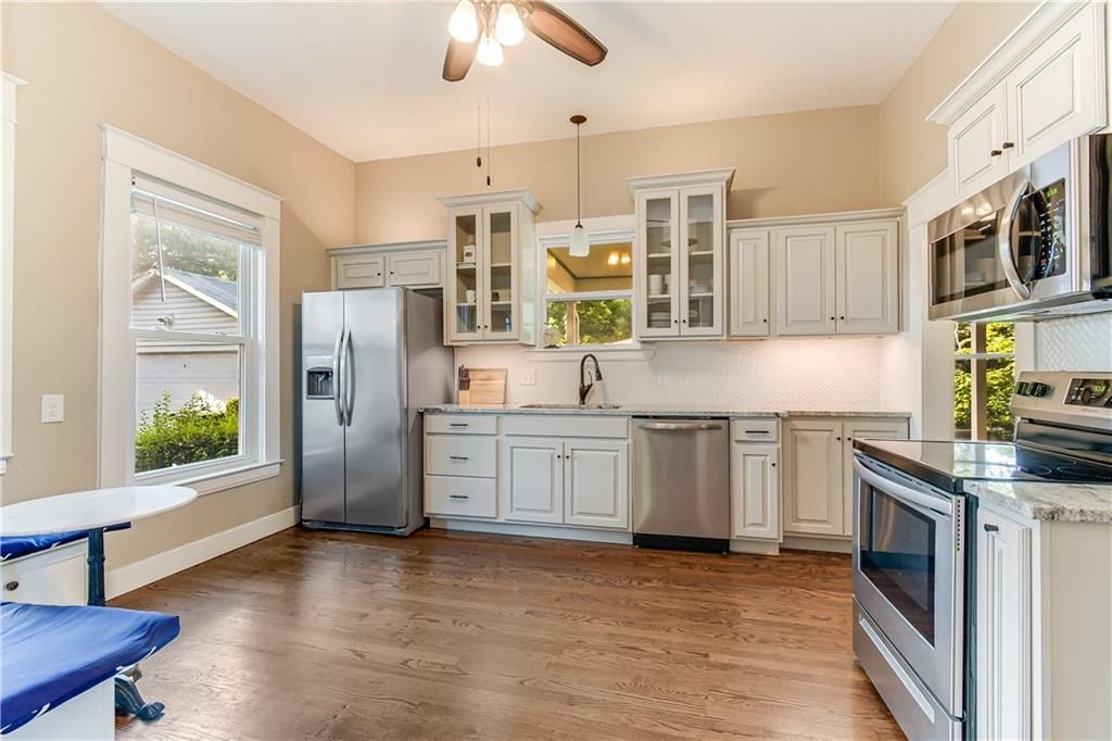 610 W Truman Road — photo 14
