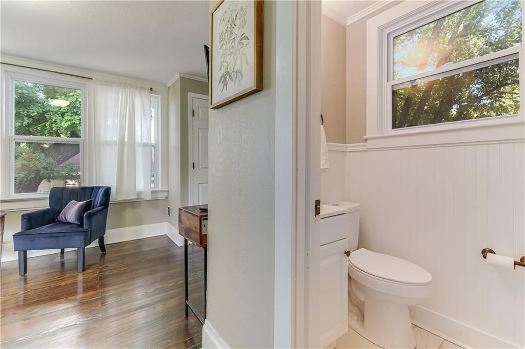 610 W Truman Road — photo 20
