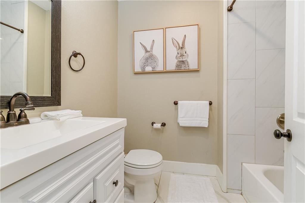 610 W Truman Road — photo 24