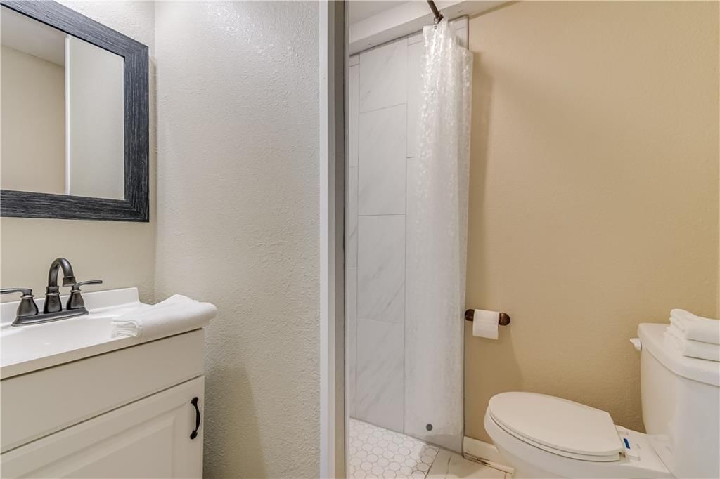610 W Truman Road — photo 31