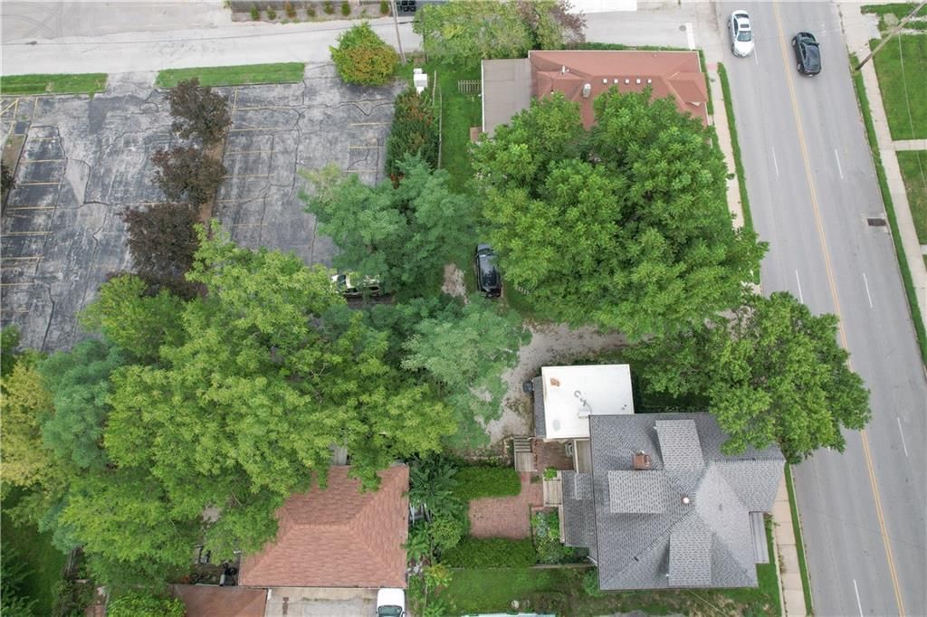 610 W Truman Road — photo 42