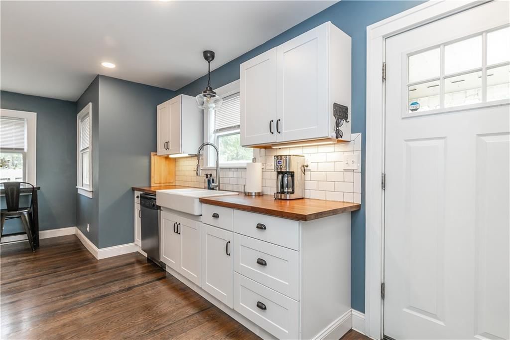 1124 W 75th Terrace — photo 16