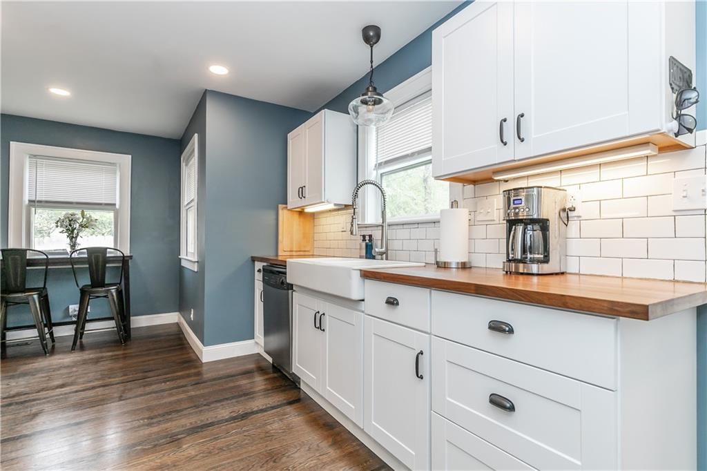 1124 W 75th Terrace — photo 17