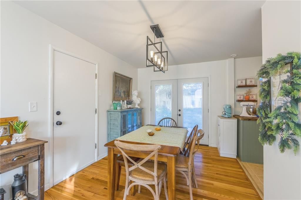 5907 Claremont Avenue — photo 5