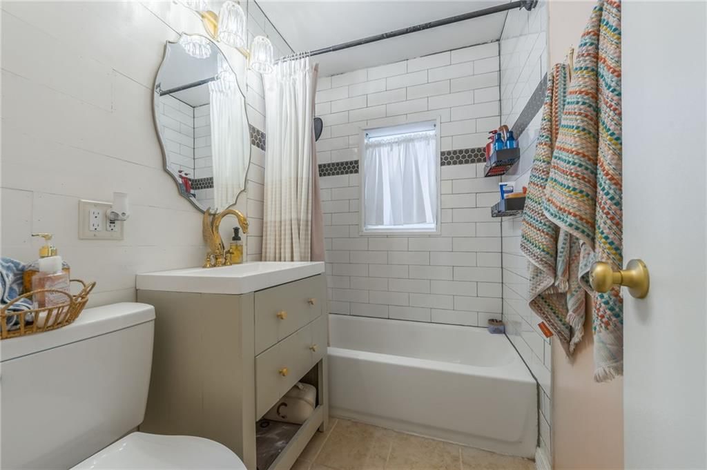 5907 Claremont Avenue — photo 9