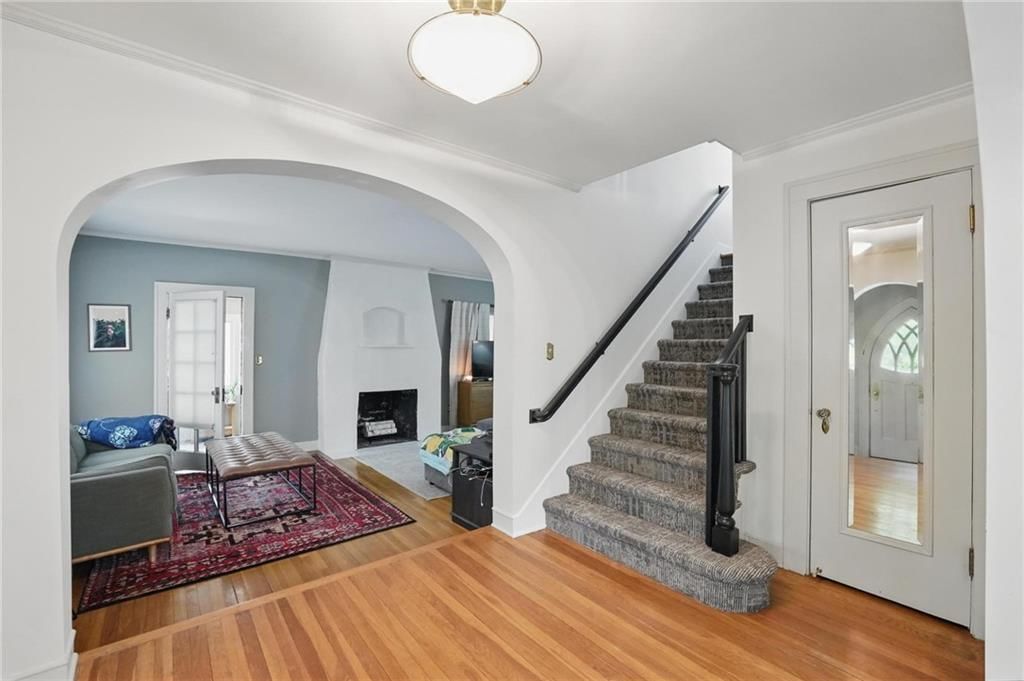 1037 W Gregory Boulevard — photo 12