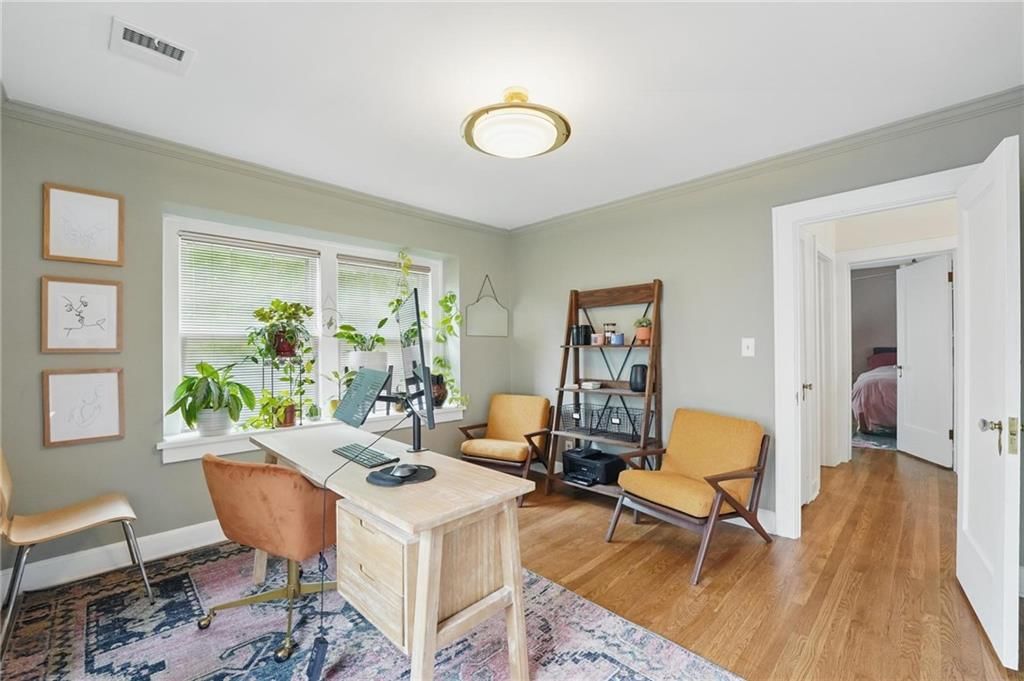 1037 W Gregory Boulevard — photo 23