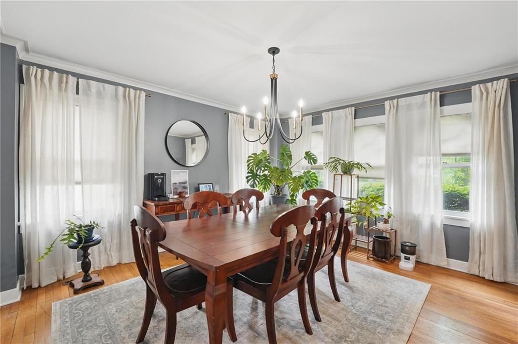 1037 W Gregory Boulevard — photo 4