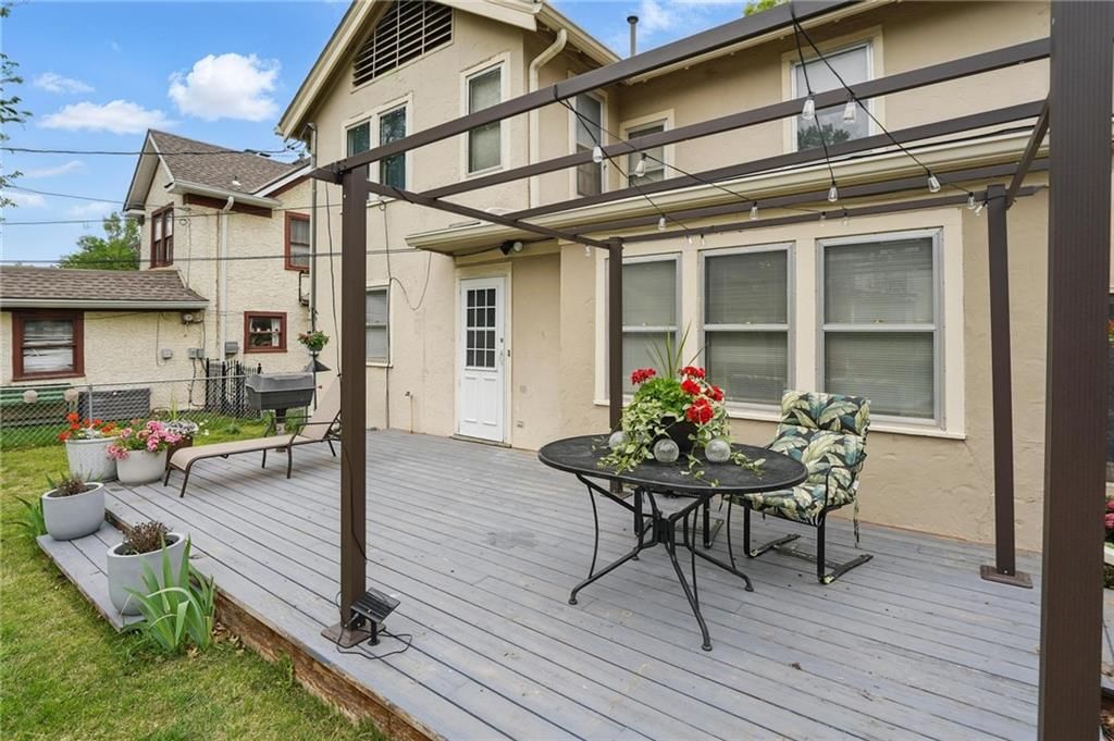 1037 W Gregory Boulevard — photo 34