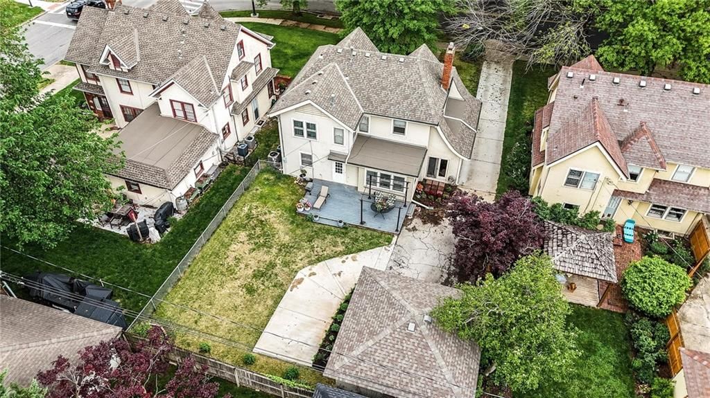 1037 W Gregory Boulevard — photo 45