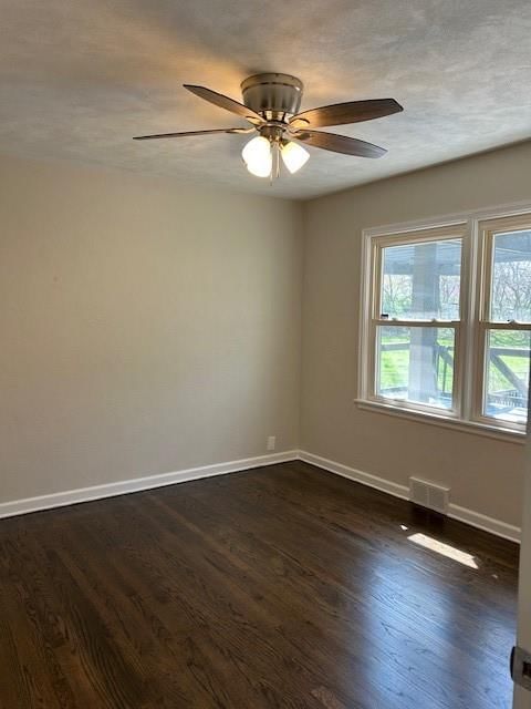 701 NE Shady Lane Drive — photo 5