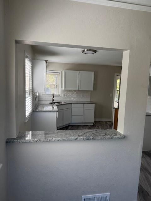 701 NE Shady Lane Drive — photo 10