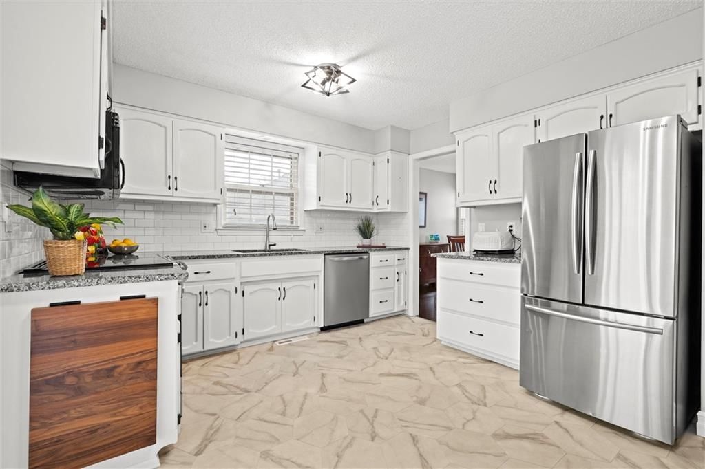 6801 N Agnes Avenue — photo 13