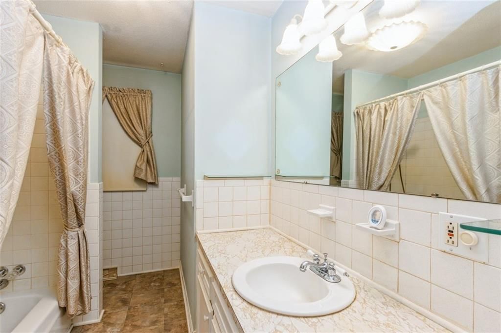 3105 S 45th Street — photo 15
