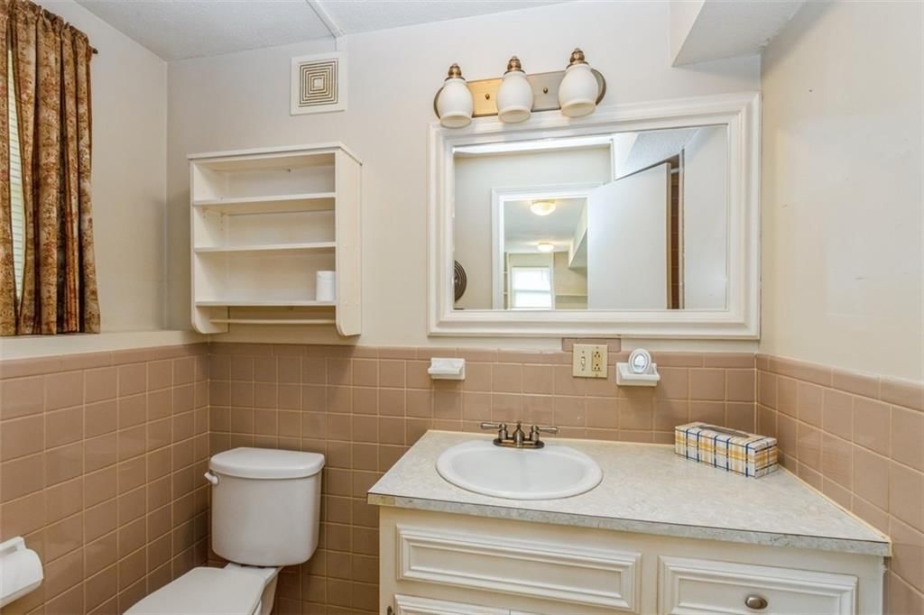 3105 S 45th Street — photo 16