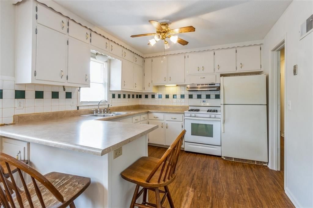 3105 S 45th Street — photo 7