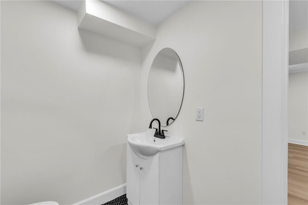 7209 N Troost Avenue — photo 26