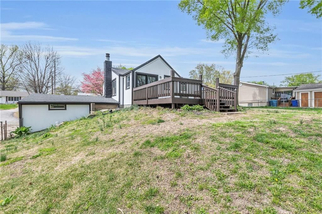 7209 N Troost Avenue — photo 34