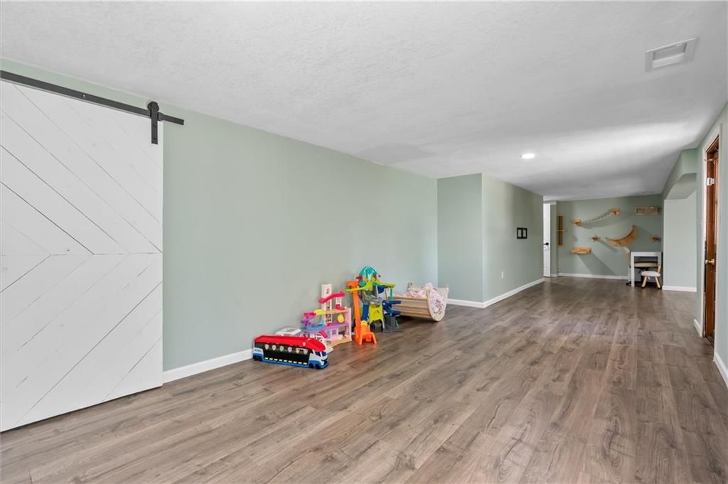 1215 Ann Avenue — photo 26