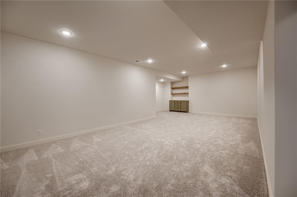 16423 Ingalls Street — photo 38