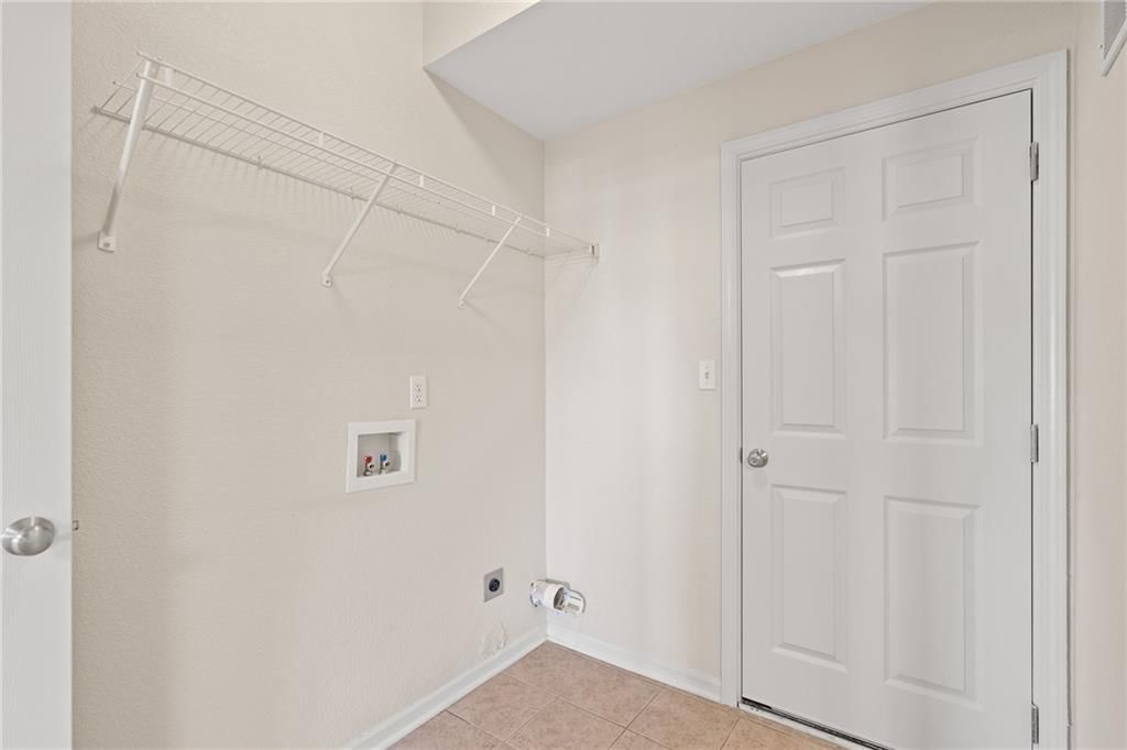 437 W ACORN Street — photo 17