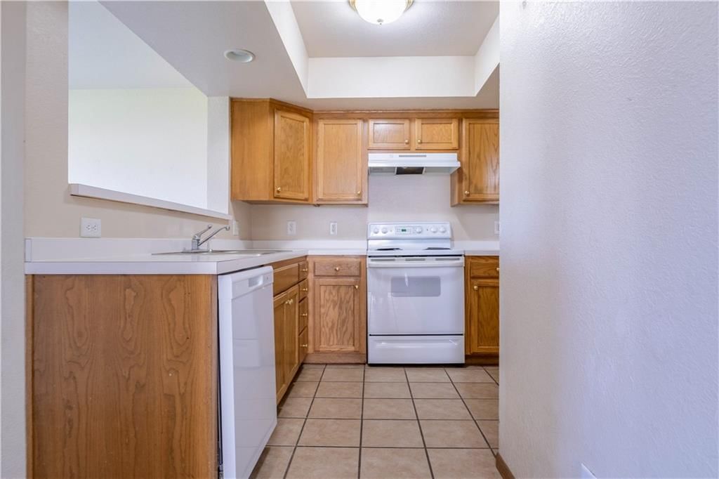 936 E Wildcat Run Street — photo 6