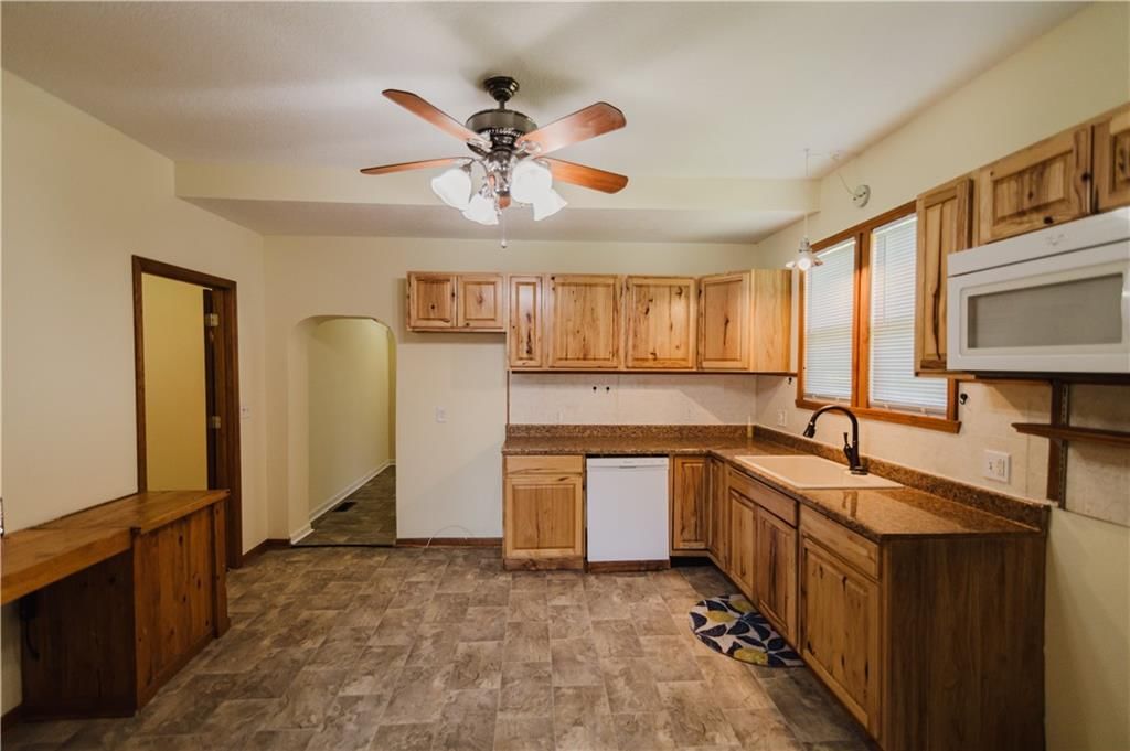1021 Roosevelt Avenue — photo 31
