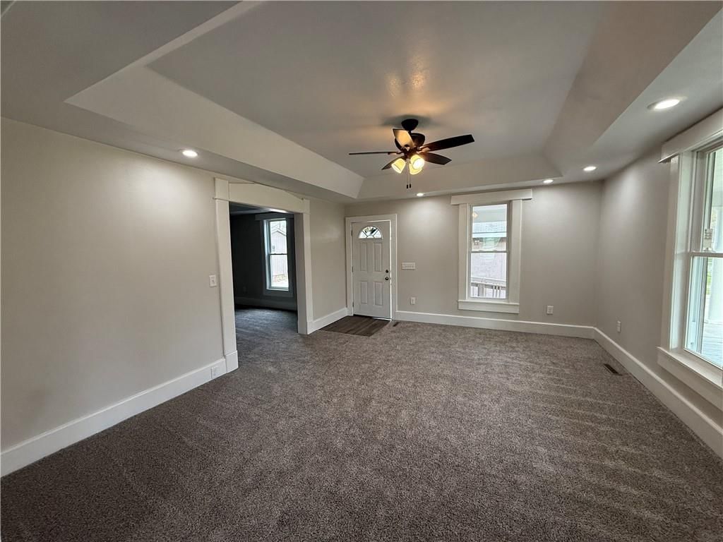 706 E Jackson Avenue — photo 4