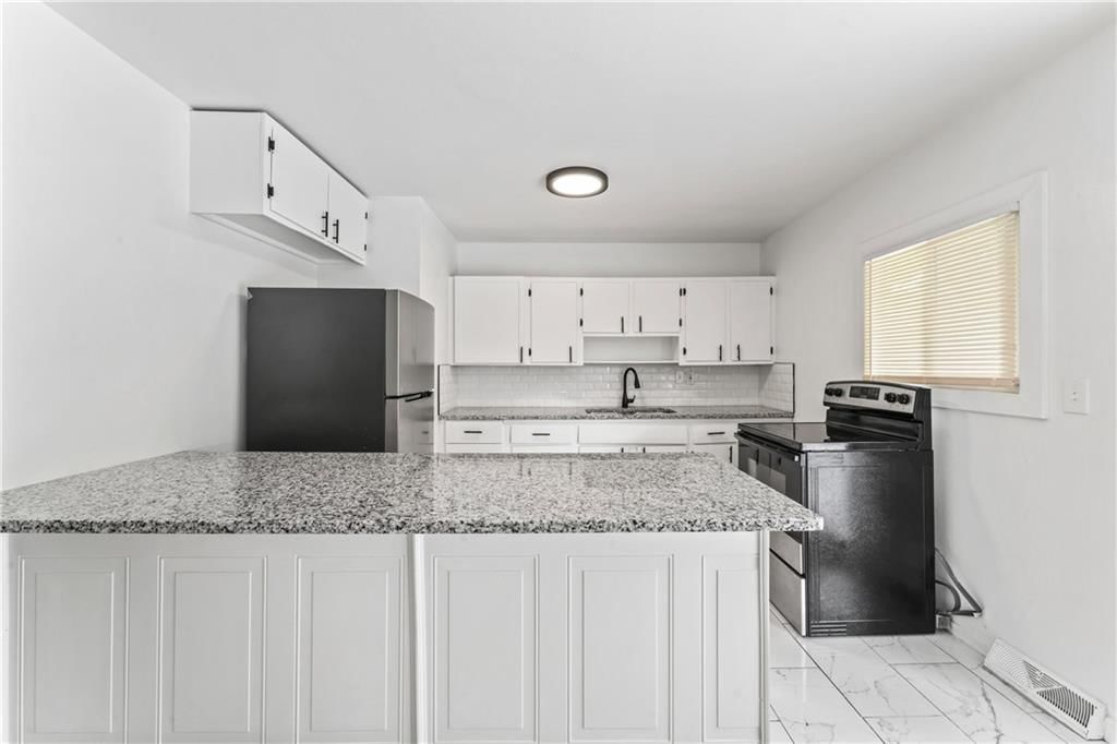 307 W South Avenue — photo 14