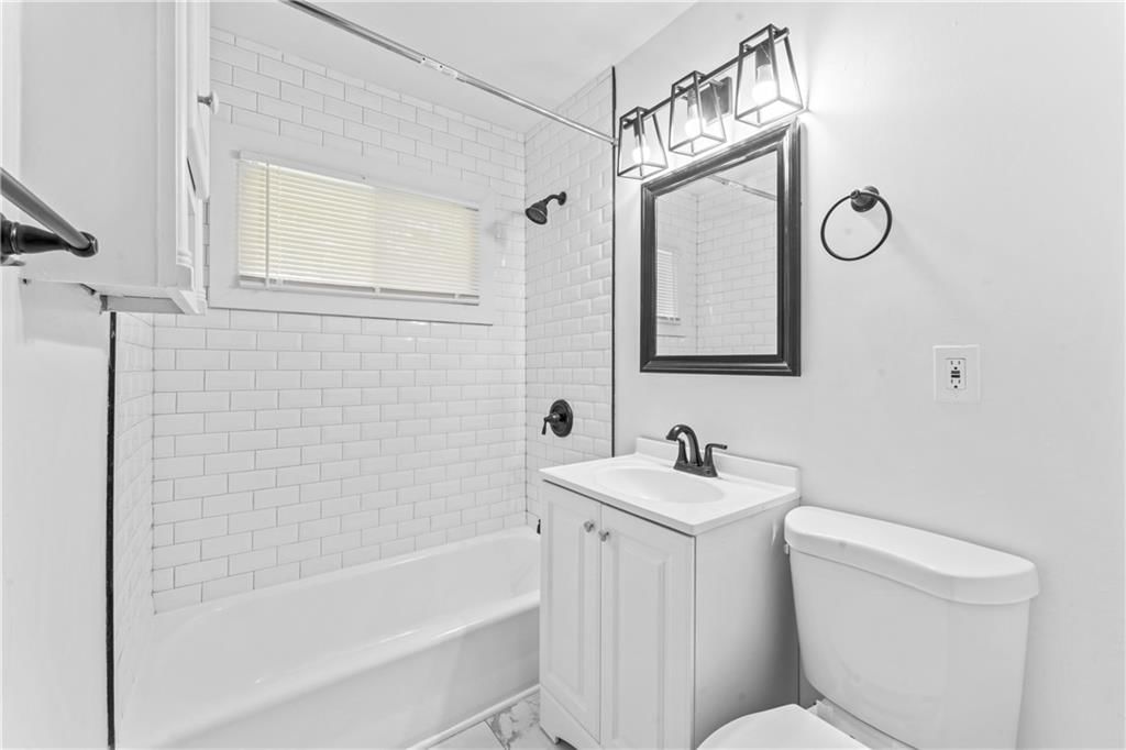 307 W South Avenue — photo 24