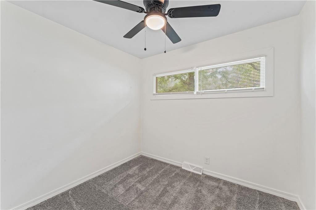 307 W South Avenue — photo 25