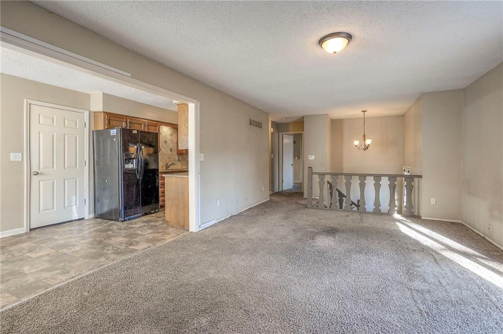 9805 Hillcrest Road — photo 12